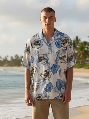 Pusser's -NWOT Tropical Floral Print, Men's Button Down Silk Shirt, Short Sleeve